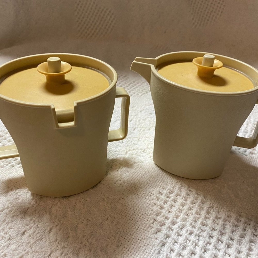 Tupperware Vintage Cream and Sugar Set Push Top Seal Lids Almond Harvest Gold